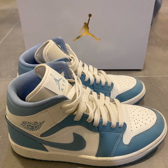 Air Jordan 1 Mid ‘University Blue’ Womens - Picture 6 of 6